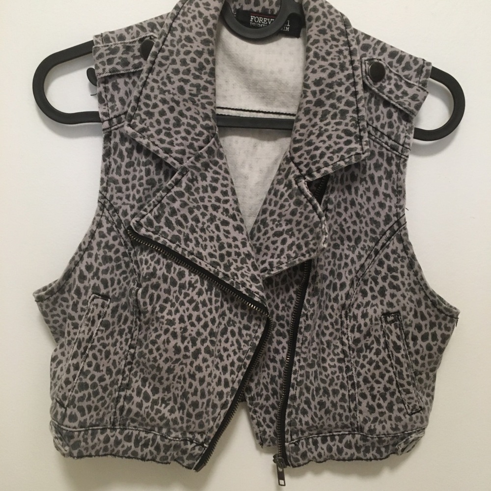 Forever 21 Denim Leopard Print Vest
